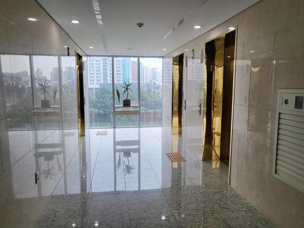 Hotel Tour Incheon Airport Hotel & Suites Exterior photo